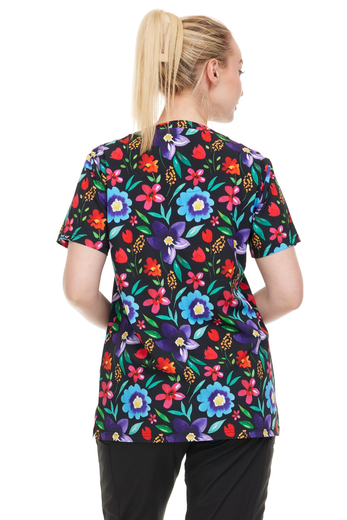 HEAL+WEAR Women's Clinical Scrub Top – Floral Print V-Neck, Soft Stretch, 4-Way Stretch,Multi-Pocket Nursing Workwear