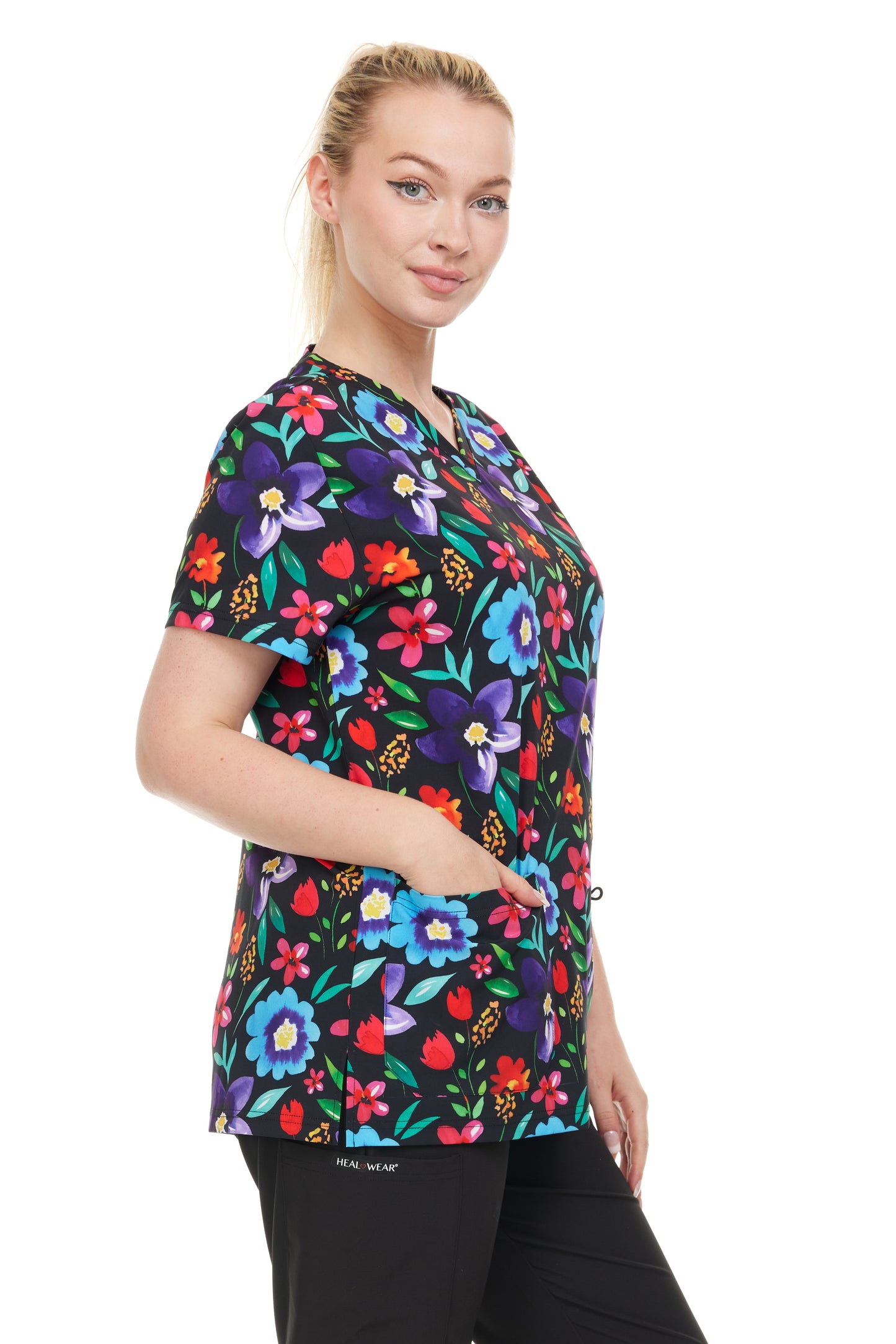 HEAL+WEAR Women's Clinical Scrub Top – Floral Print V-Neck, Soft Stretch, 4-Way Stretch,Multi-Pocket Nursing Workwear