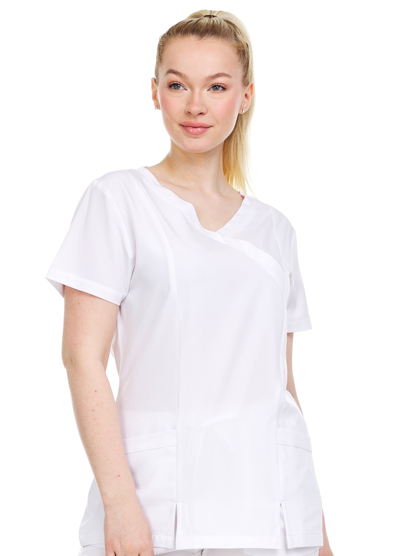 HEAL+WEAR Women's V-Neck Multi-Pocket Scrub Top – Soft Stretch Fabric | Surgical Uniforms | 4-Way Stretch | Spa Doctor Nursing Clinical Suit | Beauty Salon & Clinical Workwear