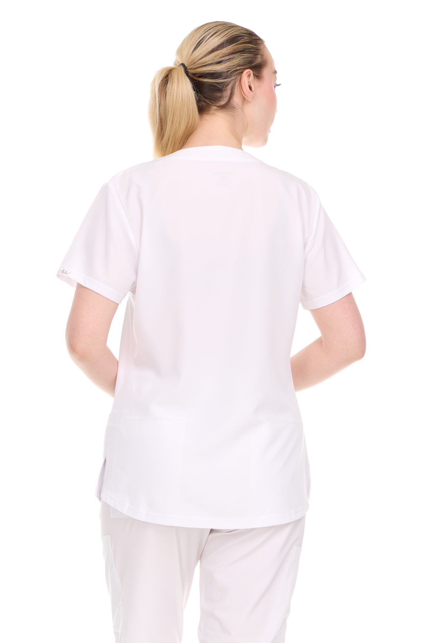 Heal Wear Women‘s Scrub Top – 4-Way Stretch Lightweight Medical Uniform Shirt with 2 Pockets